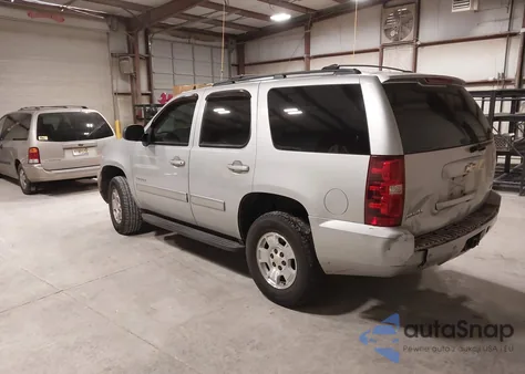 2011 Chevrolet Tahoe Ls z USA, uszkodzony, nr VIN 1GNSCAE08BR146599